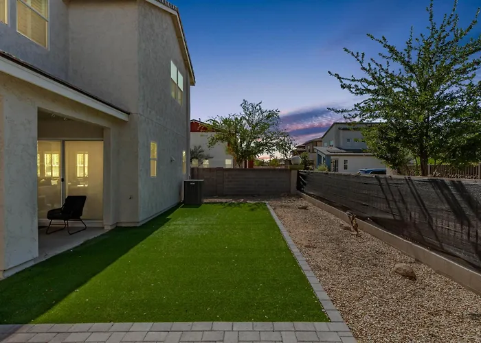 Modern 3br In - Stylish Spacious Family-friendly Holiday home *