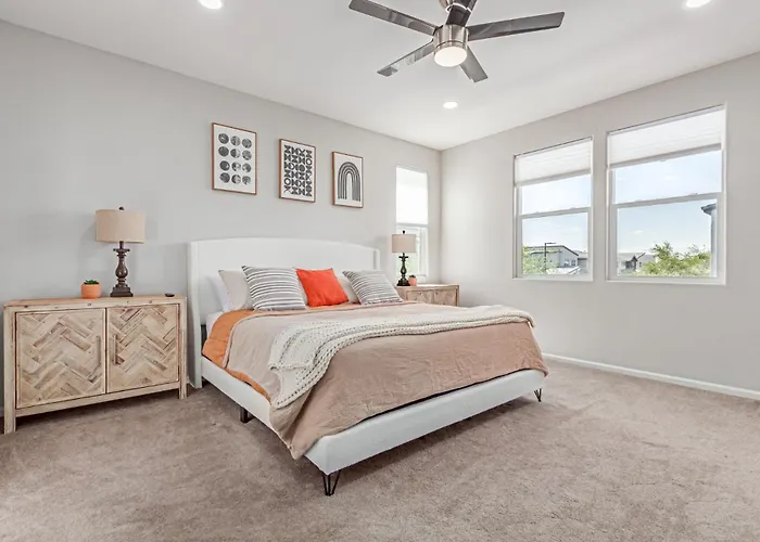 Modern 3br In - Stylish Spacious Family-friendly