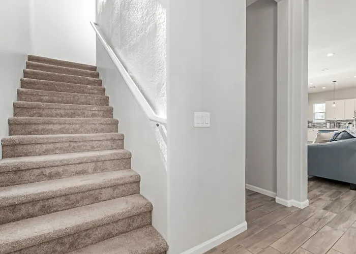 Modern 3br In - Stylish Spacious Family-friendly