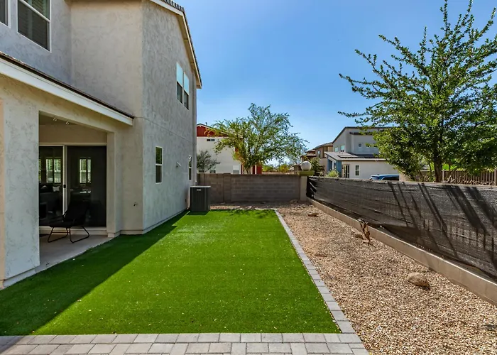Holiday home Modern 3br In - Stylish Spacious Family-friendly