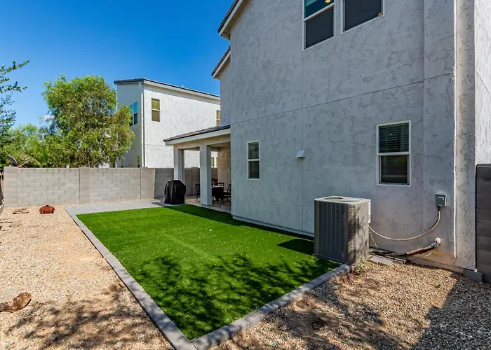 Modern 3br In - Stylish Spacious Family-friendly Goodyear